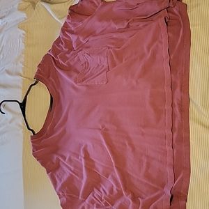 Old Navy 4X Crop top